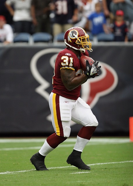 进攻端显得 进攻端显得