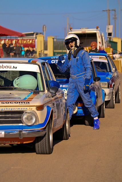 他曾在訪問 他曾在訪問